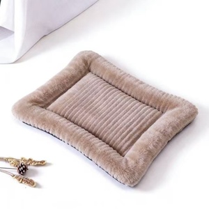 แผ่นรองนอนสัตว์เลี้ยงแบบหนา สำหรับฤดูใบไม้ร่วงและฤดูหนาว สำหรับสุนัขและแมว - Product Image 3