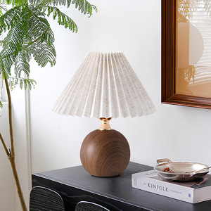 Lampada da <span class=keywords><strong>Tavolo</strong></span> in Stile Nordico con Finitura in <span class=keywords><strong>Legno</strong></span> di Noce Plissettato, Telecomando, Luce Dimmerabile a Tre Colori, Calda e Romantica, Minimalista - Product Image 4