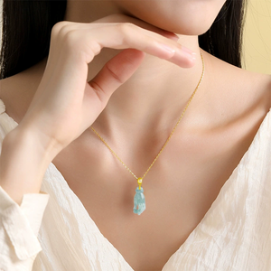 จี้หยกเจไดต์แท้เกรด A สีน้ำเงินใส ประดับทอง 18K พร้อมจี้หยกเกรดไอซ์ สำหรับผู้หญิง สไตล์หรูหรา - Product Image 1
