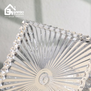 Assiette à fruits en verre transparent à <span class=keywords><strong>pieds</strong></span>, design élégant, vente en gros, grande assiette carrée en verre pour mariages et événements - Product Image 4