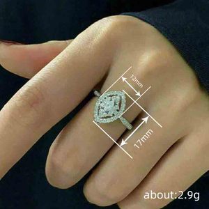 Anello con Cristalli a Forma di Fiore Geometrico Marquise per Donne, Elegante Accessorio Floreale per Uso Quotidiano - Product Image 6