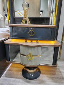 Ensemble de Chambre Moderne Luxe Très Grand Lit 8 Portes pour Usage Domestique - Product Image 3