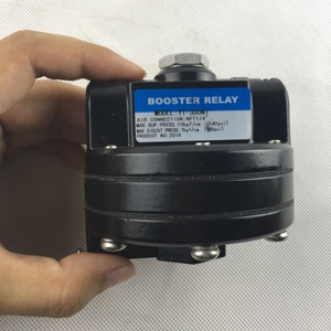 Ripetitore <span class=keywords><strong>di</strong></span> <span class=keywords><strong>Volume</strong></span> YT-300N Booster pneumatico in alluminio 1/4 NPT per accelerare il movimento della valvola - Product Image 1
