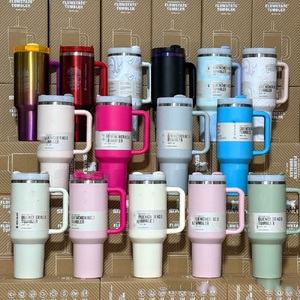 Gobelet <span class=keywords><strong>de</strong></span> voyage isotherme à double paroi en acier inoxydable personnalisé <span class=keywords><strong>de</strong></span> 40 oz avec poignée, isolation thermique <span class=keywords><strong>de</strong></span> 12 à 24 heures - Product Image 1