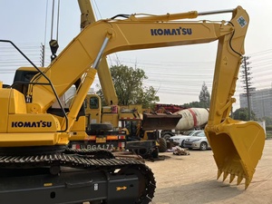 Excavatrice sur chenilles Komatsu PC300 de 30 tonnes d'occasion avec godet de terrassement, moteur Cummins, puissance de 159 kW - Product Image 6