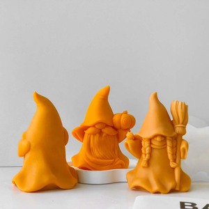 Molde de Silicona Reutilizable, No Tóxico y de Grado Alimenticio, con Diseño de Gnomo Sin Rostro para Halloween, Ideal para Velas y Estatuas de Yeso - Product Image 5
