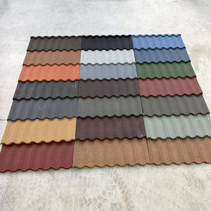 Tuile <span class=keywords><strong>de</strong></span> toiture en acier revêtu <span class=keywords><strong>de</strong></span> pierre, couleur noire, design plat, pour maison résidentielle haut <span class=keywords><strong>de</strong></span> gamme - Product Image 6