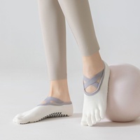 Chaussettes de yoga antidérapantes pour femmes et jeunes, à cinq doigts, antibactériennes, avec grip, pour Pilates, ballet, danse, gym, entraînement, printemps, vente en gros