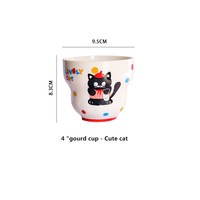 Nouvel ensemble de vaisselle de Noël 2025 en céramique rouge motif chat mignon, comprenant assiettes, bols, couverts et boîte cadeau, qualité alimentaire, idéal pour les cadeaux.
