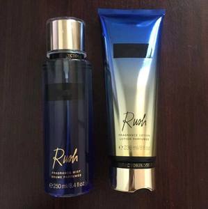 Ensemble Brume Corporelle Parfumée <span class=keywords><strong>Victoria</strong></span> 250ml & Lait Corporel 236ml de Haute Qualité, Marque Originale pour Femmes & Hommes - Product Image 1