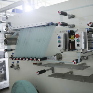 FuJian QuanZhou XingYuan marca nueva <span class=keywords><strong>de</strong></span> <span class=keywords><strong>segunda</strong></span> <span class=keywords><strong>mano</strong></span> buena calidad PEQUEÑA ESCALA máquina para hacer pañales precio bajo costo - Product Image 3