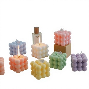 Candele Profumate Artigianali di Lusso, Regali Creativi per le Festività, Personalizzabili, a Forma Quadrata - Product Image 2