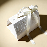 Boîte cadeau de luxe pour chocolats, design petite valise, poignée perlée, emballage alimentaire en carton durable, pelliculage mat