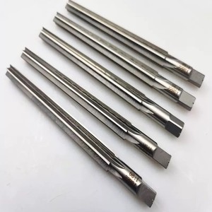Alésoir conique à cannelures droites HSS 1:50 pour l'usinage de précision des trous coniques et l'alésage des trous de goupilles - Product Image 1