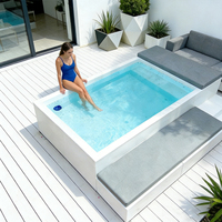 Piscine hors sol avec canapé et pompe à chaleur – Système de piscine complet avec filtre et jeux d'eau pour les centres de villégiature