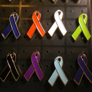 Grosir pin prostat payudara Mama berharap kanker Rose Sein pita kesadaran Enamel pin kerah untuk topi - Product Image 5