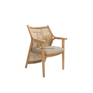 La silla de comedor Alula combina elegante madera de teca con ratán natural, ofreciendo una opción de asiento elegante y duradera. - Product Image 2