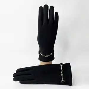 Fabricante de BSCI, ofertas al por mayor de guantes de invierno para mujer, a la moda y asequibles