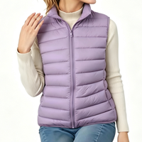 Gilet matelassé léger pour femme à col montant avec fermeture éclair, facile d'entretien, lavable en machine, vente en gros