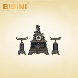 High-grade Ornaments Table <strong>Clock</strong> Superb Classic Four-horse <strong>Carriage</strong> Carving Cast Copper Desk <strong>Clock</strong> Exquisite <strong>Clock</strong> - Product Image 4