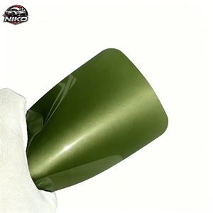 Films de covering automobile NIKO en gros – Films classiques en vinyle PVC auto-réparant, résistants aux UV, revêtement PPF coloré, autocollants en rouleau pour carrosserie - Product Image 2