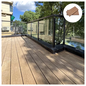 Plancher en composite bois-plastique imperméable de style européen pour terrasse extérieure, antidérapant - Product Image 1
