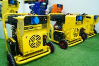 Soudeuses à points portables Mosa 3KW AC 200A 2 en 1 Machine à souder au diesel avec roues