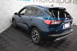 รถมือสอง Ford Escape Hybrid AWD SE Sport ปี 2020 แบบ 4 ประตู SUV พวงมาลัยซ้าย เบาะหนัง กล้องมองหลัง ไฟหน้า LED หลังคาซันรูฟ - Product Image 2