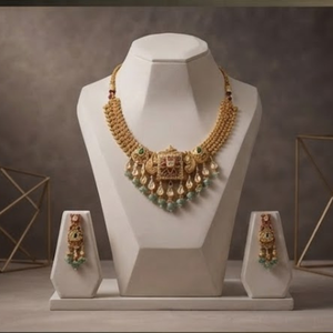 Conjunto de Collar y Pendientes Kundan Tradicionales y Modernos, con Perlas Doradas y Piedras Verdes y Rojas, Joyería de Boda para Mujer - Product Image 6