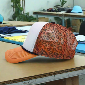 Custom Digital Cheetah Leopard Print Curved Bill Trucker Hats 5 Panel <span class=keywords><strong>Mesh</strong></span> Trucker Snapback Gorra de béisbol con cuerda - Product Image 2