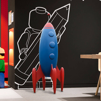 Salon Hall décoré de sculptures Sculpture personnalisée sur le thème du grand espace Sculpture en fibre de verre statue d'astronaute