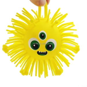 Jouet anti-stress le plus vendu en gros : balles à presser souples en TPR avec visage d'alien jaune mignon pour enfants - Product Image 1