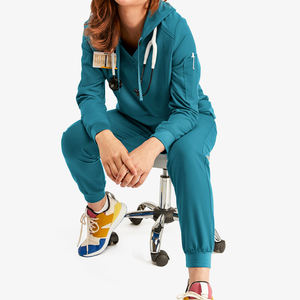 Uniformes Médicos Personalizados para Mujer, Estilo Cargo, Holgados, Color Berenjena, con Capucha, Tallas Grandes, para Matronas, Farmacéuticas y Enfermeras - Product Image 1