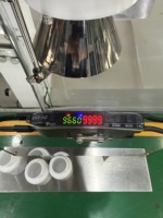 Machine de comptage semi-automatique de bureau pour capsules, comprimés, bonbons et petites pièces, avec fonction de mise en bouteille