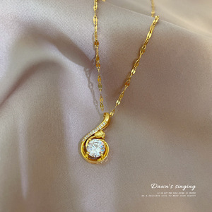 Collana unica di Design di uccelli marini intrecciati in oro 18K che combina Micro Set di pietre di zircone e costruzione durevole - Product Image 4