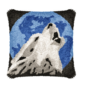 Suministro de fabricantes Alfombra de lana bordado pestillo gancho almohada kits dibujos animados almohada búho patrón felpa almohada sofá cojín - Product Image 4