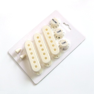 Donlis <span class=keywords><strong>Vintage</strong></span> White Single Coil ST Guitar Pickup Cover and Knob Light Cream Set in Plastic Case with Paper Card Package - Product Image 1