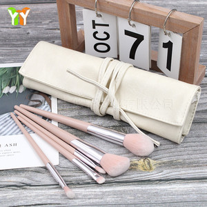 กระเป๋าเก็บแปรงแต่งหน้าหนัง PU แบบม้วนพับได้ มีสินค้าพร้อมส่ง - Product Image 5