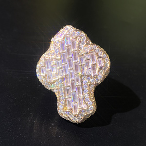 2023 gioielli di moda Hip Hop placcato oro anelli ghiacciati <span class=keywords><strong>Set</strong></span> Iced Out Baguette croce anelli diamante grosso croce anello per gli uomini - Product Image 5
