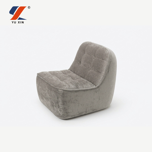 Sofá en Caja, Estilo de Diseño Italiano, Asientos de Espuma sin Estructura, Estética Icónica, Mueble de Suelo - Product Image 2