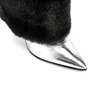 Bottines d'hiver à talons épais et fourrure épaisse, grande taille 44, pour femme, à bout pointu, style western plissé et fourrure. - Product Image 6