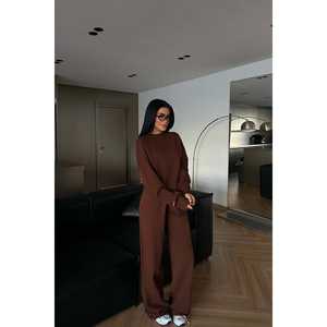 Conjunto Deportivo Informal con Capucha Marrón, Talla Grande, 2 Piezas, Transpirable y Reflectante con Logotipo Estampado, para Invierno - Product Image 3