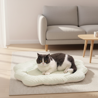 Lit pour chat d'été et de printemps en gros, matériau rafraîchissant en fibre de soie glacée, lit pour chat pas cher, idéal pour les tapis de couchage, lit pour chat mignon