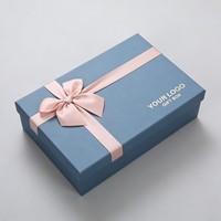 Boîte cadeau en carton rigide personnalisée en gros avec couvercle et base pour chaussures, vêtements, foulards, emballage cadeau avec ruban à l'encre de soja