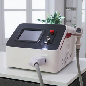 เลเซอร์ไดโอดกำจัดขนสำหรับใบหน้าและร่างกายสำหรับการรักษาเส้นผมแบบมืออาชีพสามความยาวคลื่น - Product Image 1