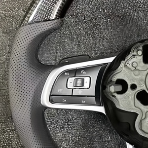 Volant sport en cuir et fibre de carbone, très demandé, compatible avec <span class=keywords><strong>Volkswagen</strong></span> Golf 7 GTI Golf <span class=keywords><strong>R</strong></span> MK4 5 6 7 8 <span class=keywords><strong>Polo</strong></span> GTI <span class=keywords><strong>R</strong></span> <span class=keywords><strong>Line</strong></span> - Product Image 3