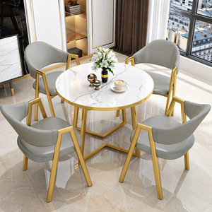 Ensemble Table <span class=keywords><strong>de</strong></span> <span class=keywords><strong>Salle</strong></span> à <span class=keywords><strong>Manger</strong></span> et Chaises Économique et Avantageux, <span class=keywords><strong>4</strong></span> Chaises en Cuir pour Visiteur/Hôtel avec Pieds en Métal - Product Image 5