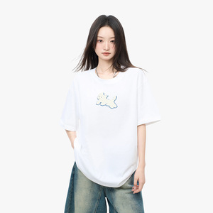 T-shirt stampata da donna in cotone pettinato a maniche corte, modello animalier simpatico cucciolo bianco, collezione Primavera/Estate 2024, vestibilità ampia casual, per <span class=keywords><strong>coppia</strong></span> - Product Image 2