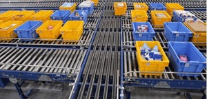 Déviateur de convoyeur à rouleaux motorisé à 90 degrés, 4 voies, avec <span class=keywords><strong>roue</strong></span> de transfert escamotable - Product Image 3