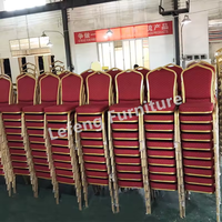 Prix de vente chaud durable épaissir chaises de banquet utilisées avec en tissu de Bourgogne Restaurant hôtel événement mariage chaise de banquet rouge